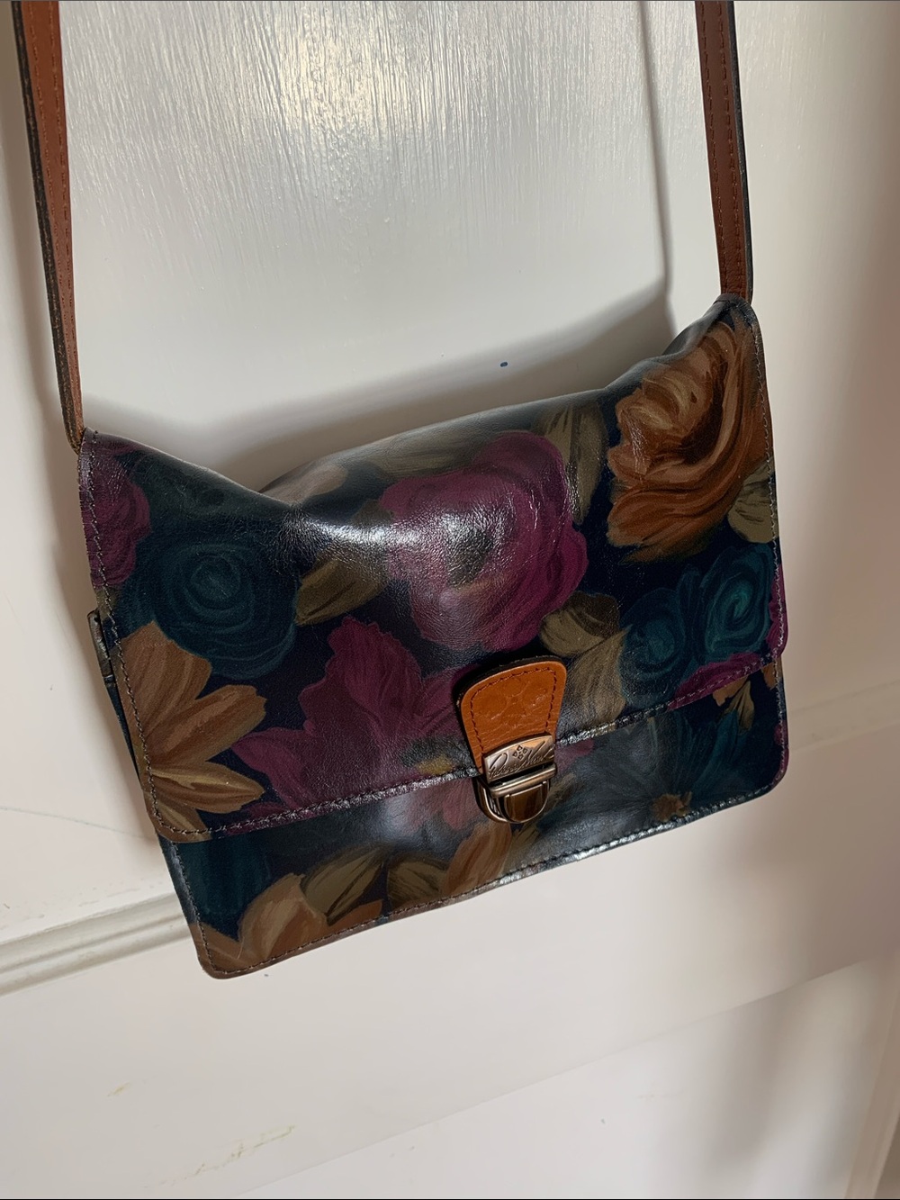 Women's Floral Leather Crossbody Bag in Multicolor